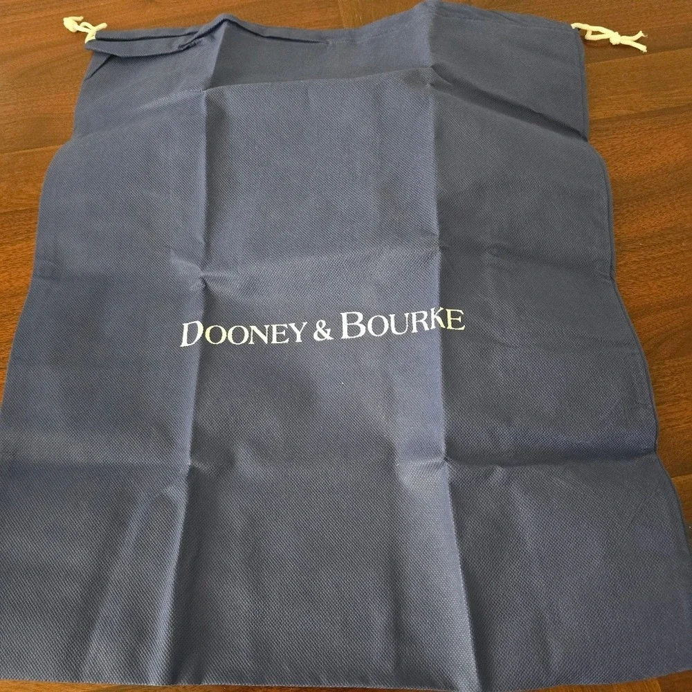 Dooney & Bourke Black Patent Leather Shoulder Bag + Dust‎ Bag